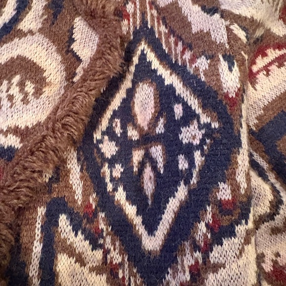 FARM Rio Multicolor Patterned Sweater - Picture 3 of 9